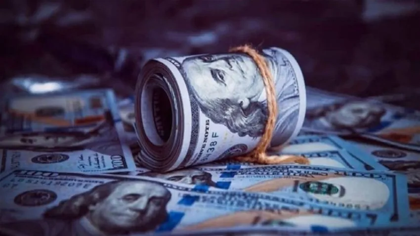 ارتفاع أسعار صرف الدولار في ثلاث محافظات عراقية