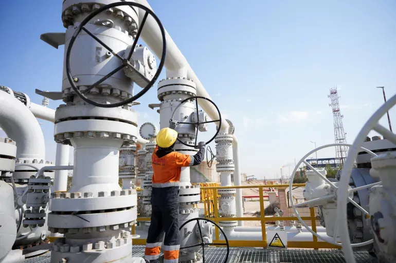 العراق يرفع صادرات النفط عبر الأنابيب إلى 770 ألف برميل يوميا
