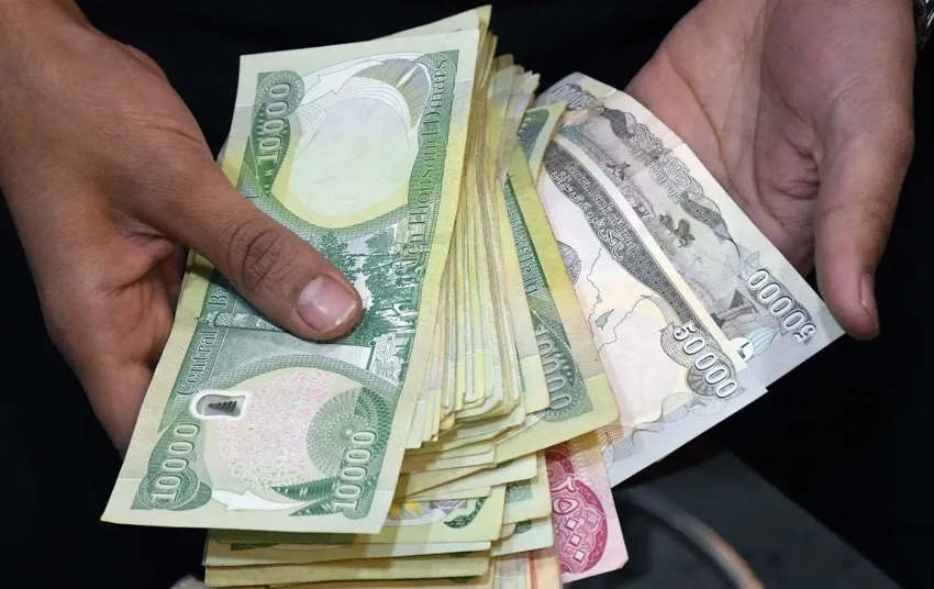 خبير مالي يحدد أدوات "إنقاذ بغداد" من أزمة السيولة