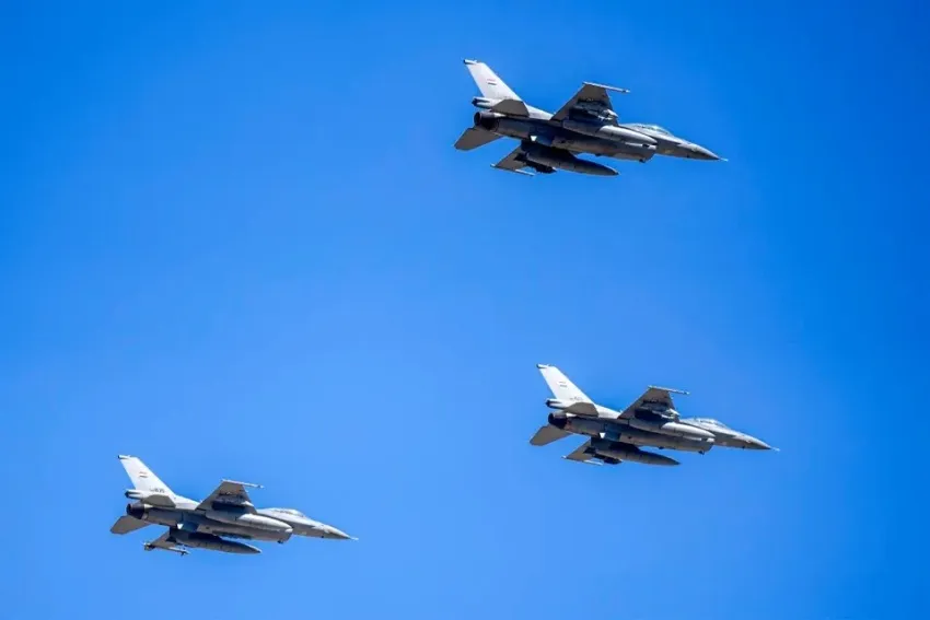 الدفاع ترد على ما نشرته مجلة "فوربس" بشأن قدرات وجاهزية طائرات F-16