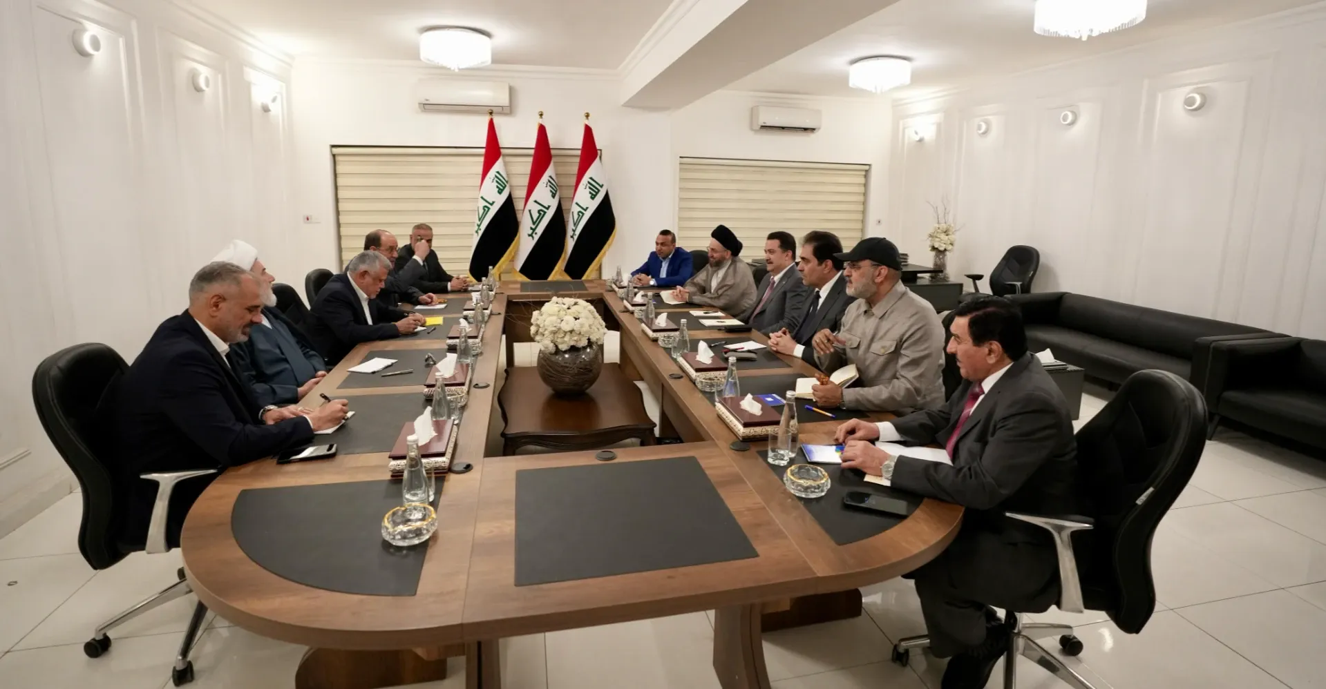 الإطار يخول الزيدي باستكمال كابينته والأخير يطرح مشروعاً بربع تريليون دولار