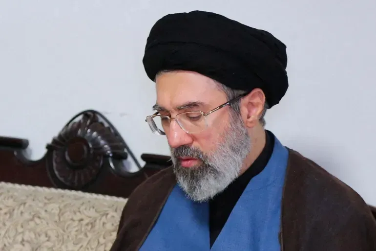المرشد الإيراني: نقض مذكرة التفاهم أثبت مجدداً أن توقيع الرئيس الأمريكي لا قيمة له