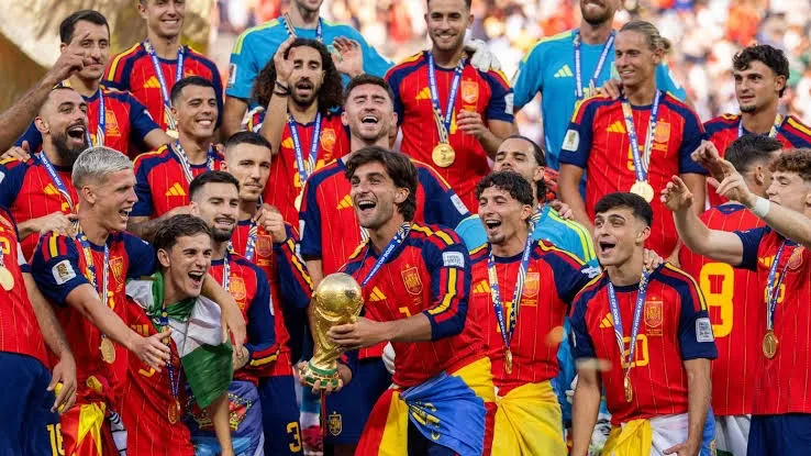 ريال مدريد يخطط لصفقة جنونية من برشلونة