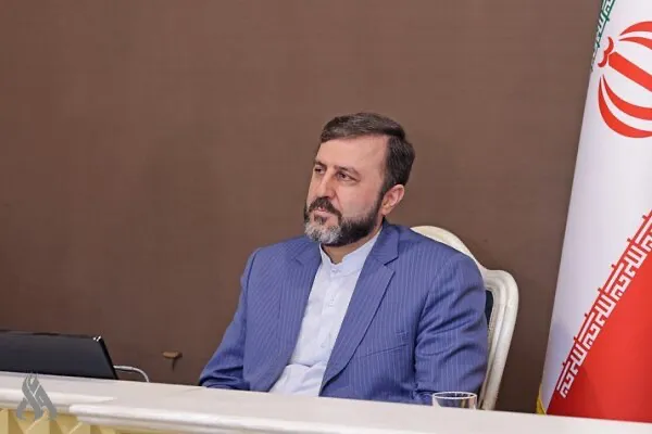 طهران: أمريكا تكبدت خسائر استراتيجية ومضيق هرمز إيراني