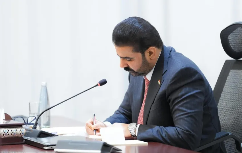 الزيدي يوجه المالية باستيعاب الخريجين القدامى ضمن الموازنة